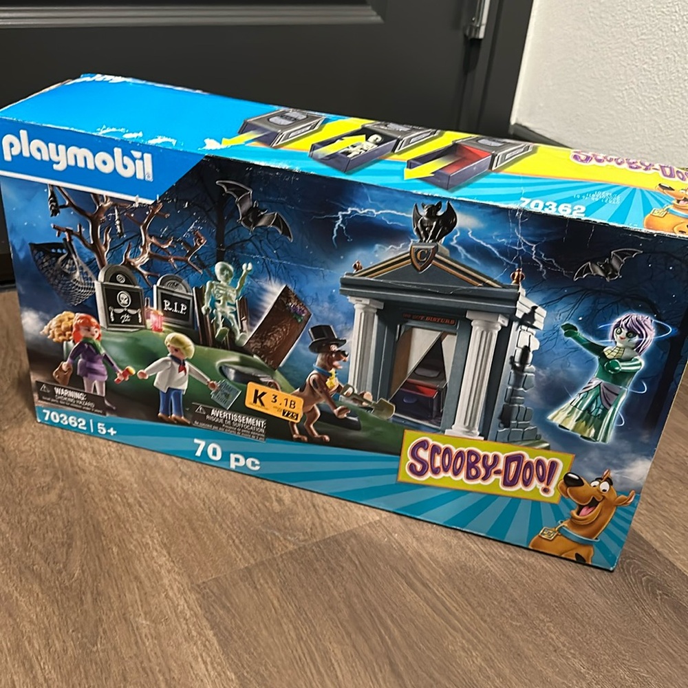Playmobil Scooby-DOO! Adventure in The Cemetery Playset